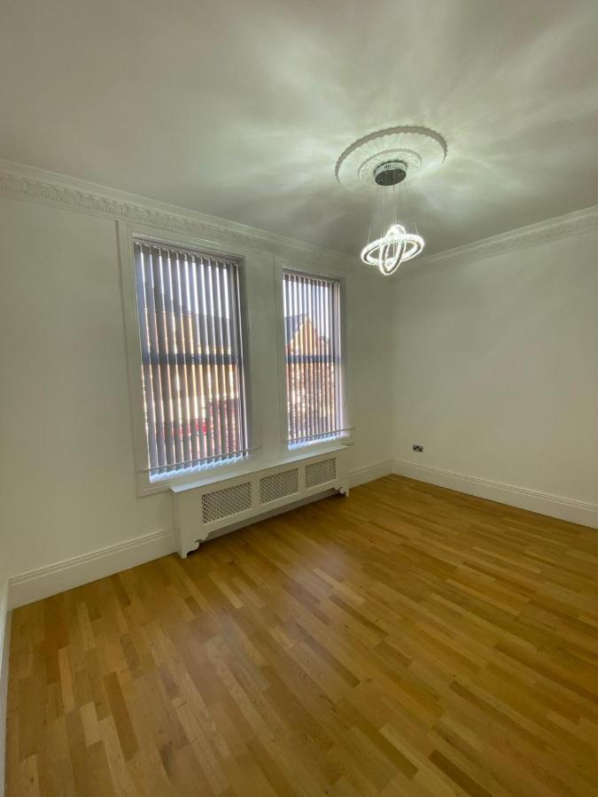 Luxury Apartment Apt4 Вулвергемптон Екстериор снимка