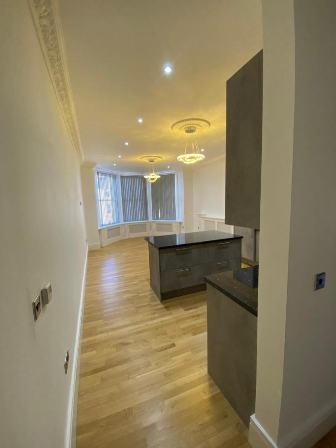 Luxury Apartment Apt4 Вулвергемптон Екстериор снимка