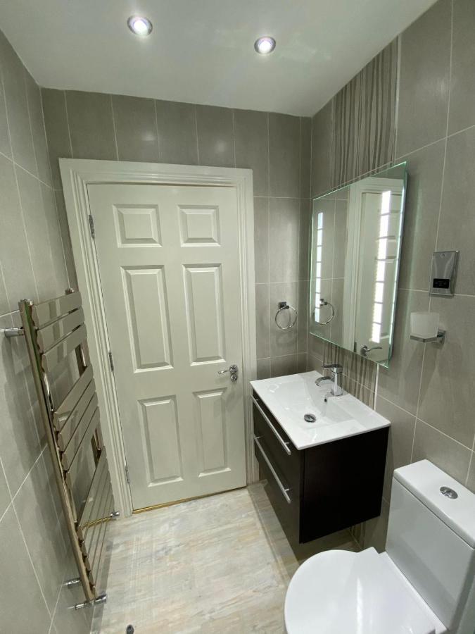 Luxury Apartment Apt4 Вулвергемптон Екстериор снимка